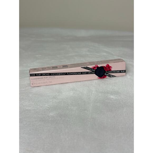 Viktor&Rolf Flowerbomb Ruby Orchid EDP 10ml Travel Spray - Picture 2 of 2